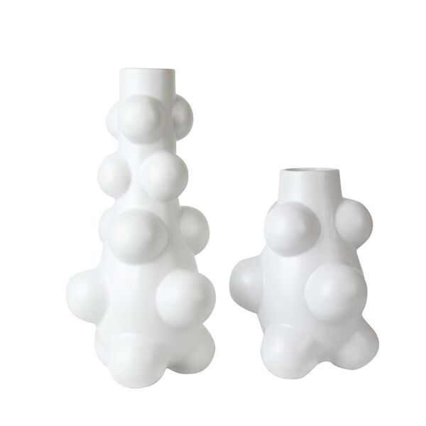 فازة كرات بيضاء