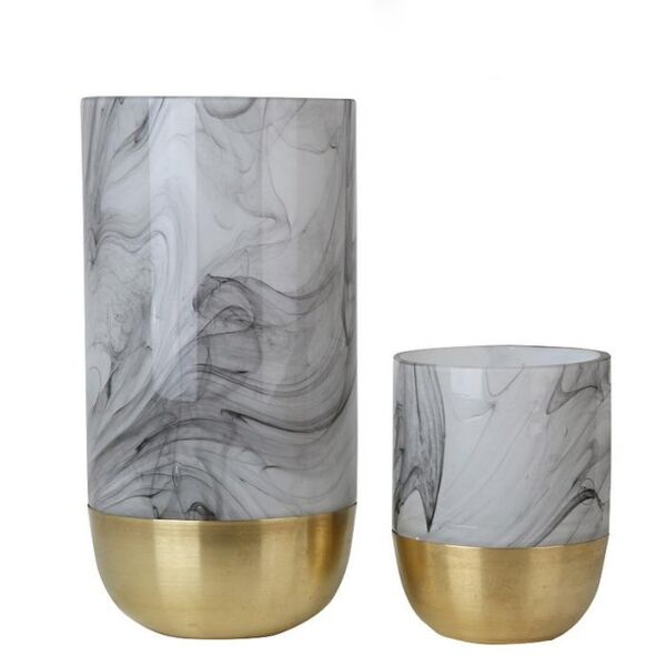 فازة ذهبية رمادية