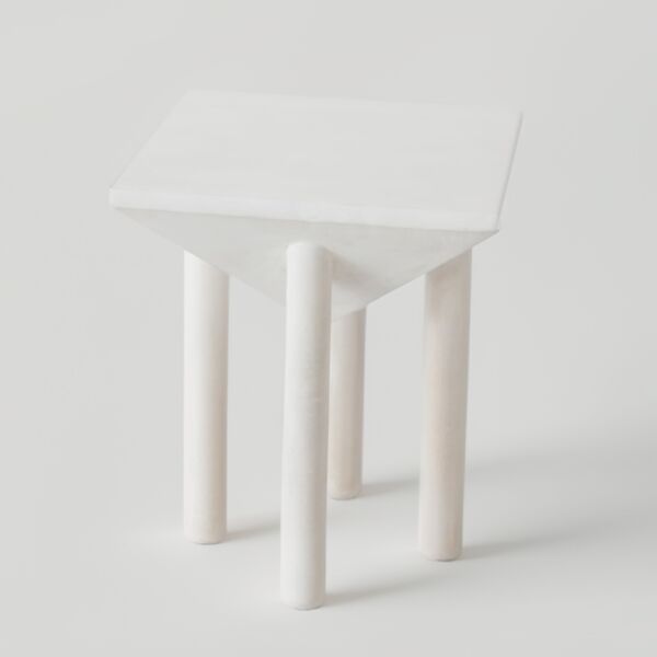 طاولة جانبية البرت - ابيض