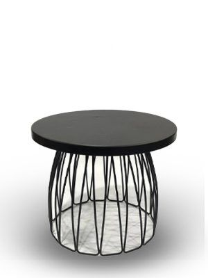 طبق تقديم بقاعدة سكيرت اليجانس - اسود