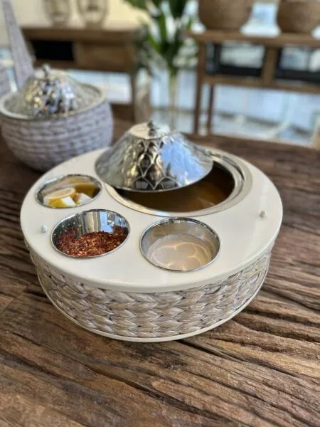 طقم حافظة طعام و 3 زبديات غراس - أبيض