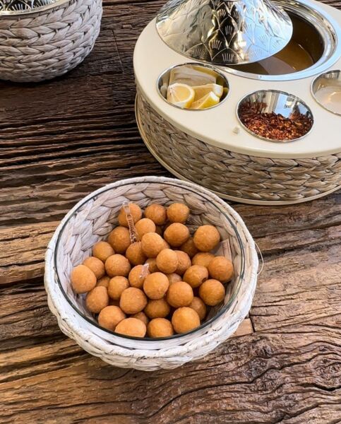 وعاء تقديم غراس وسط - أبيض