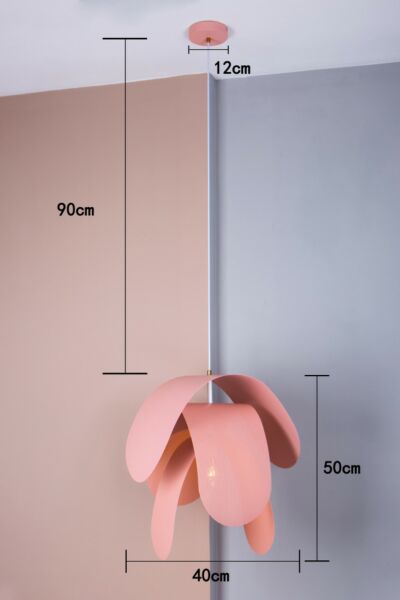 ثريا كلارا علاقية حديد زهري