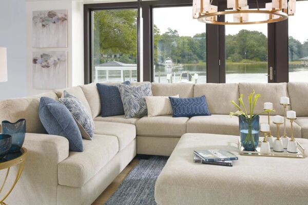 مقعد ومسند قدم كلارينس - بيج