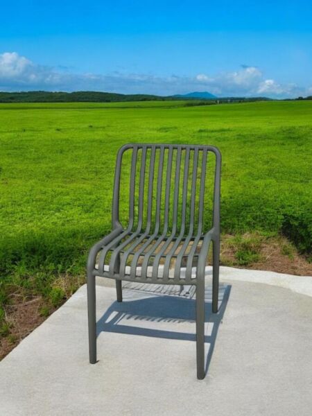 كرسي مفرد خارجي لون رمادي