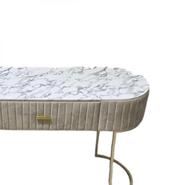 كونسول ايلي