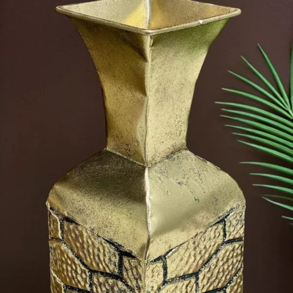 فازة حديد معتق روبي - صغيرة