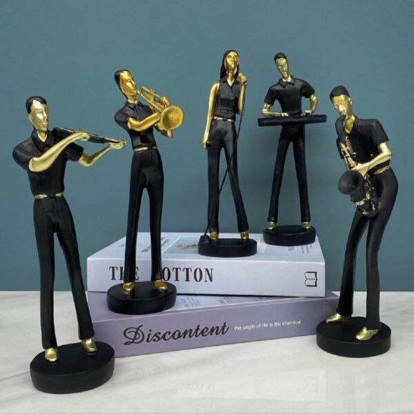 تحفة موسيقار عازف ترمبيت - أسود وذهبي