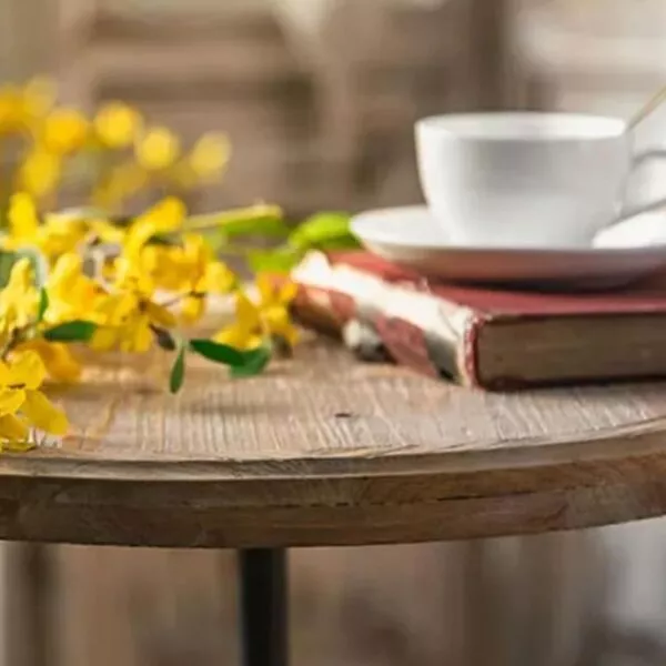 طاولة جانبية كلاسك خشب و حديد معتق