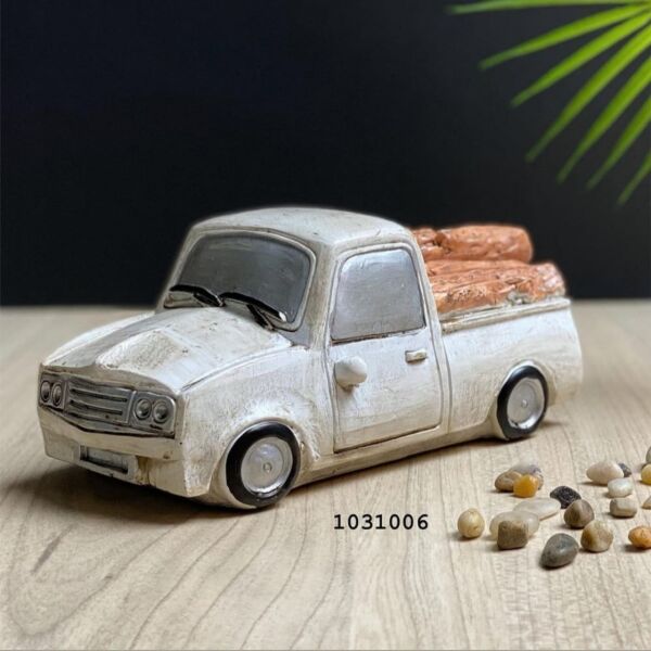 تحفة ديكور من السيراميك - شاحنة