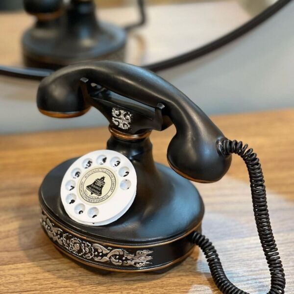 تحفة ديكور تليفون قديم - سيراميك