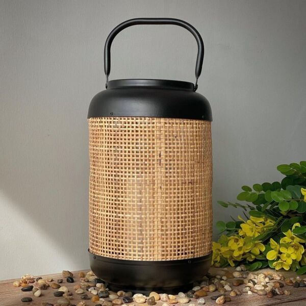 فانوس حديد و راتان