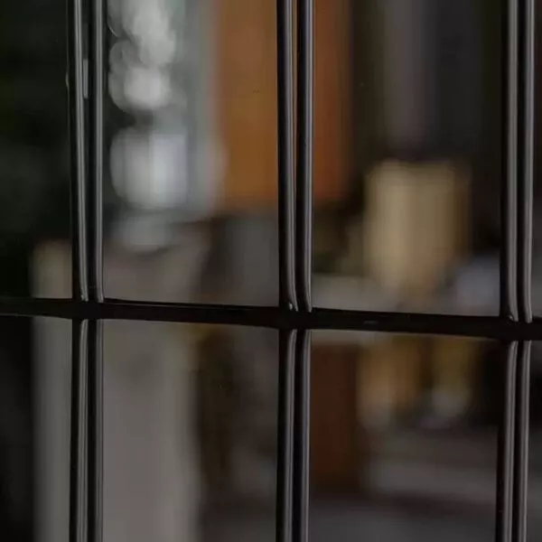 مرايا جدارية شباك محراب