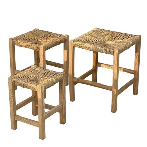 طقم 3 مقاعد خشب و خوص كاثي