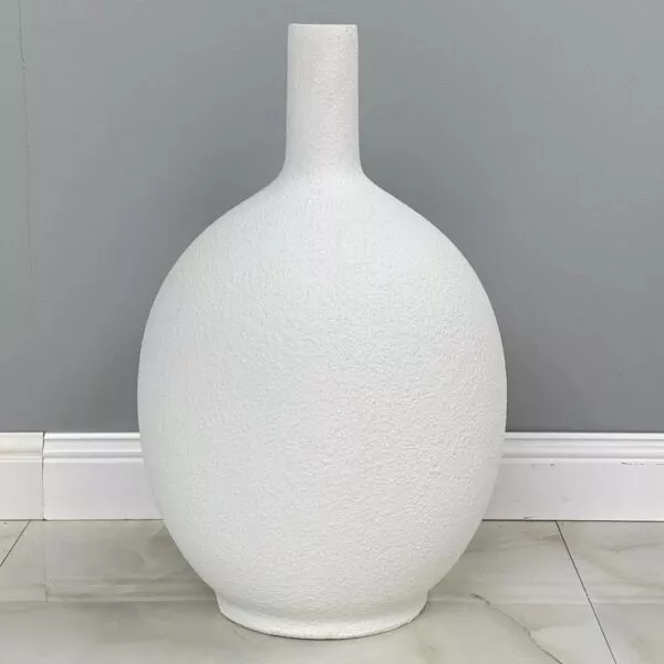 فازة فخار وسط روبي - ابيض