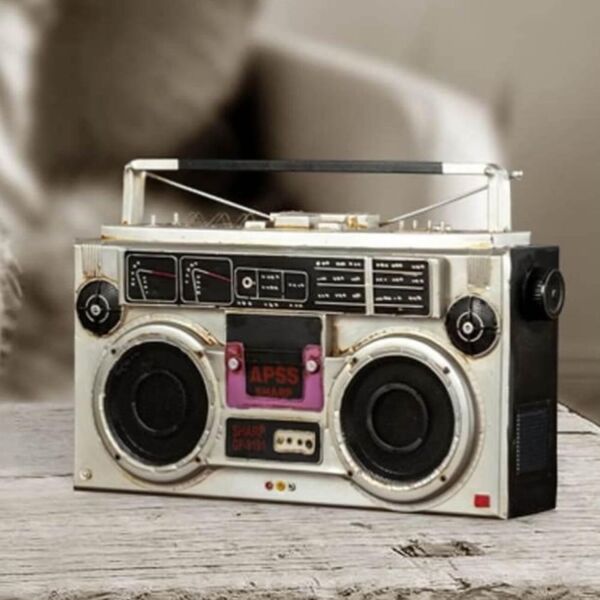 تحفة راديو كاسيت حديد انتيكا