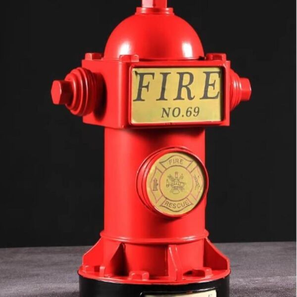 علبة مناديل شكل طرمبة اطفاء