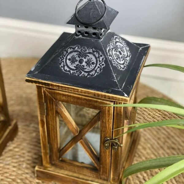 ديكور طقم فانوس خشب وحديد