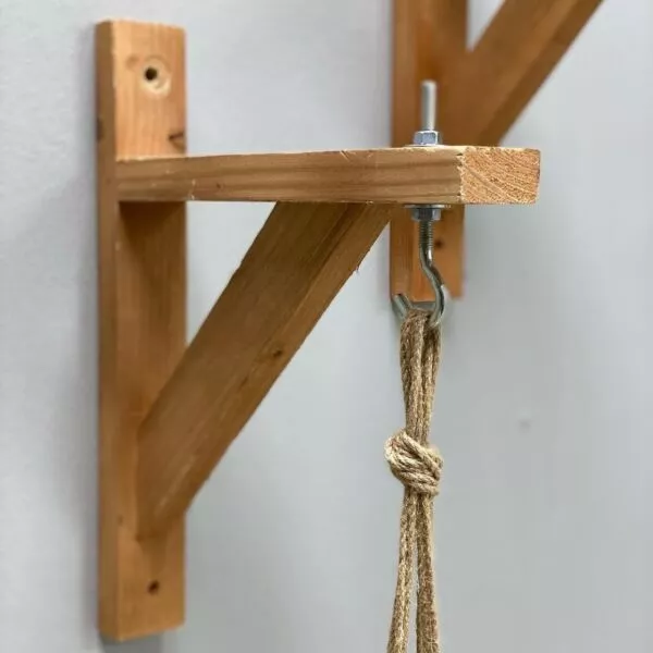 حامل شموع ونبات جداري