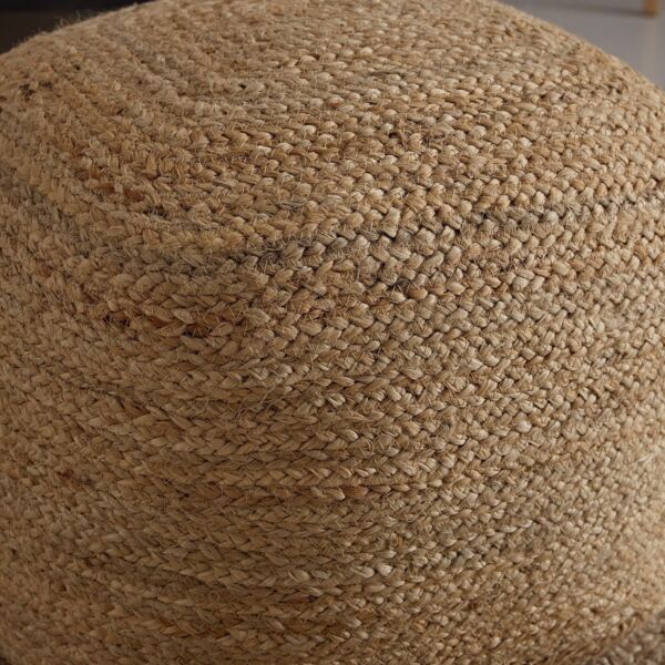 مقعد ومسند قدم مصنوع يدويًا هيلدا من ناتشورال ألفارو