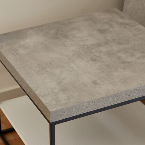 طاولة جانبية سكوت