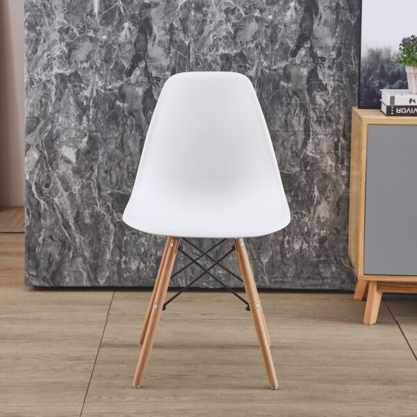 كرسي طعام من ديمي