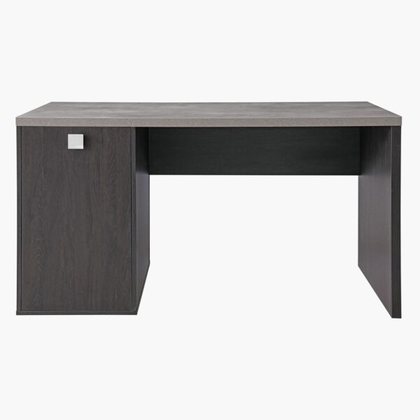 مكتب دراسة من كامبريدج