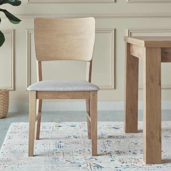 كرسي طعام من بلفورت