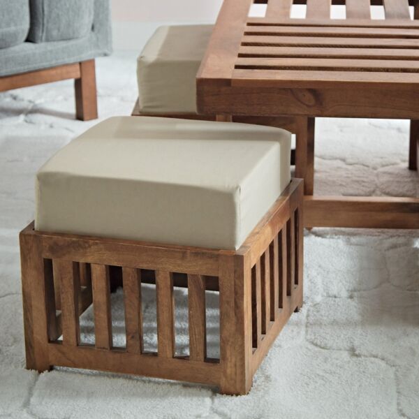 طاولة قهوة و 4 كراسي من فينتاج