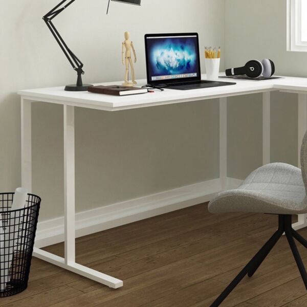 مكتب دراسة كبير عالي اللمعان من نورويتش