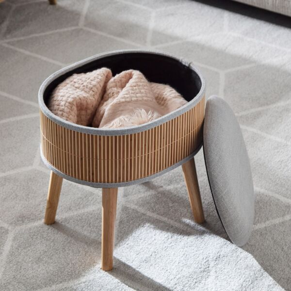 مقعد ومسند قدم بمساحة تخزين نسيج خيزران من نورديكا