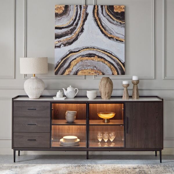 خزانة جانبية بسطح من الحجر الملبد من لوسينا