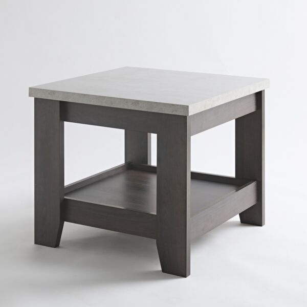 طاولة جانبية من سكالا