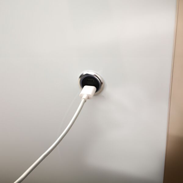 كومودينو ذكي بمنفذ يو اس بي - بيرل