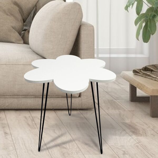 طاولة جانبية مزيّنة من فلوريت