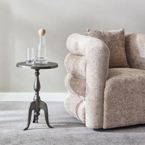 طاولة زينة جريس