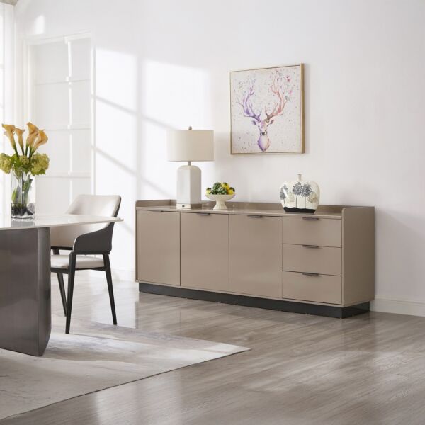 وحدة تخزين بـ3 أبواب و3 أدراج وسطح من الحجر الملبّد من لينتون