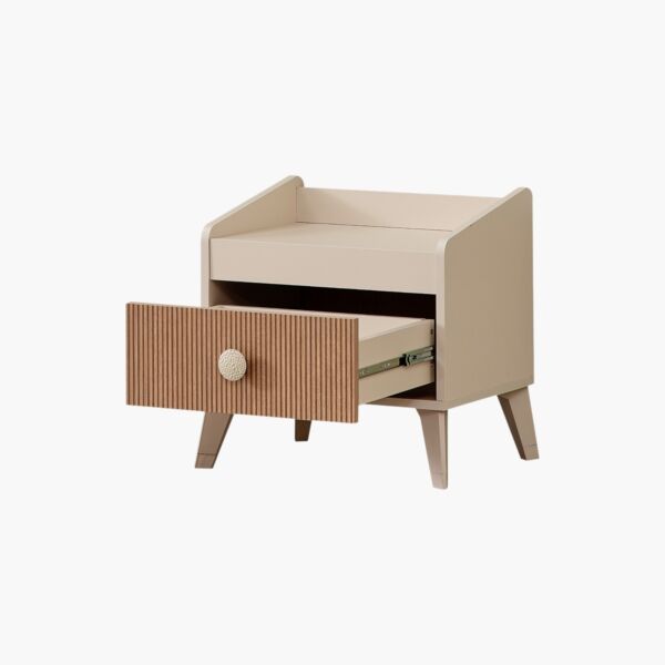 كومودينو بدرج من كينجسلي