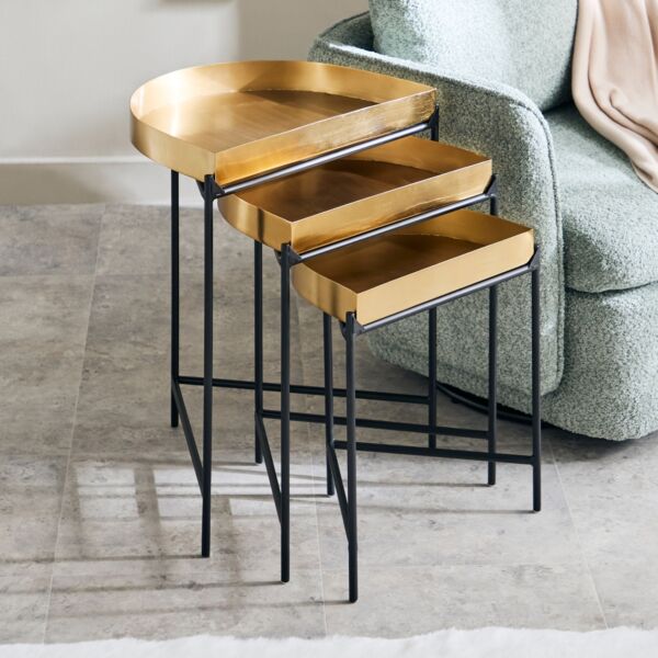 طاولات متداخلة من أباكوس - طقم من 3 قطع