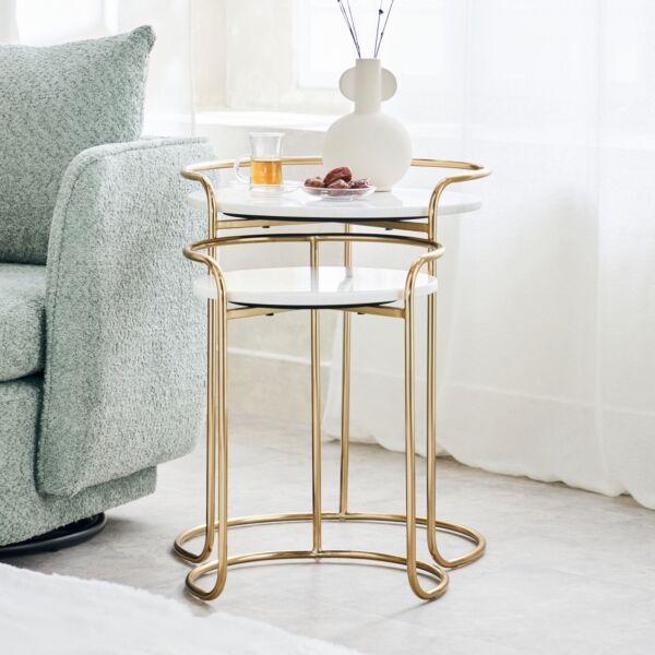 طقم طاولات متداخلة من قطعتين بسطح من الرخام الأصلي من ڤيتارا