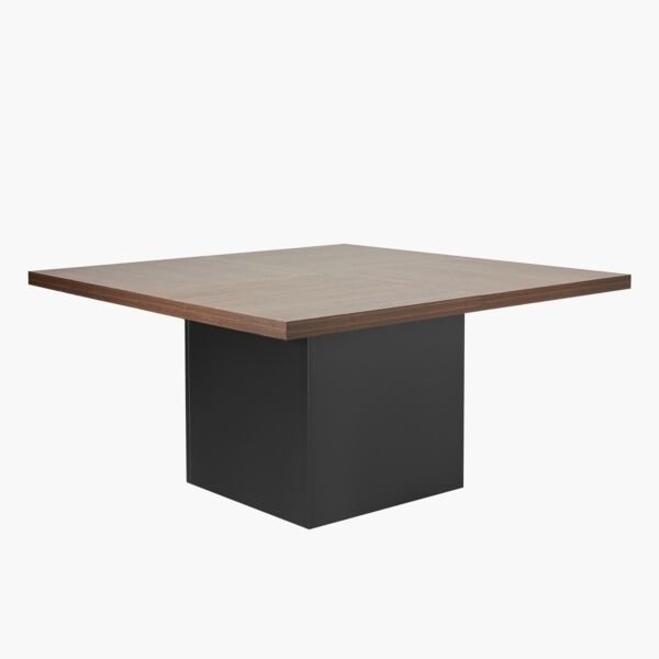 طاولة طعام مربعة 8 مقاعد من وينشستر