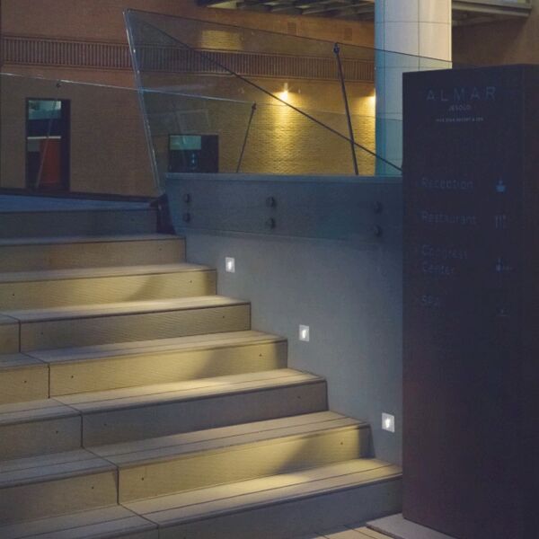 كشاف درج مربع 3 واط