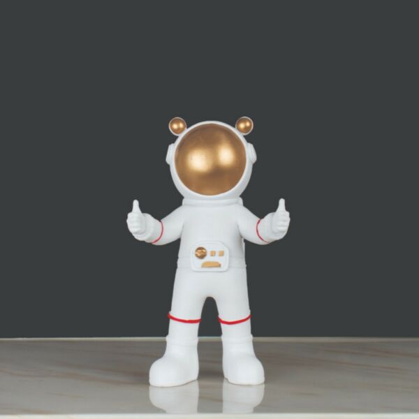 مجسم رائد الفضاء-الارتفاع 23سم والعرض 14سم-ابيض