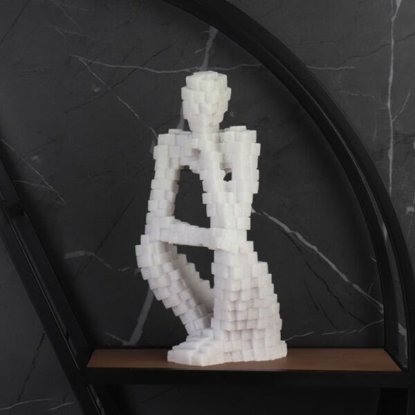 تحفة فنية بشكل مكعبات