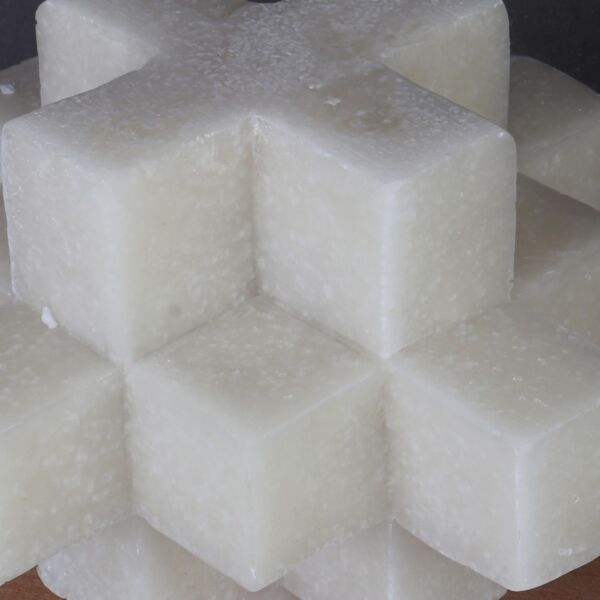 تحفه ديكور بشكل مكعبات