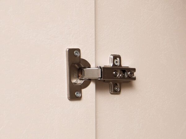 دولاب ملابس 6 ابواب بيلا - بيج وبني قاتم