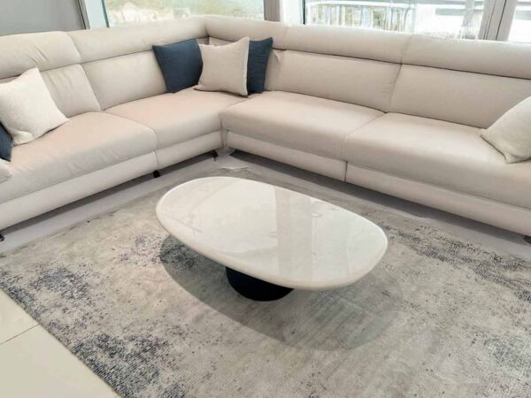 طاولة قهوة كبيرة رخام توري