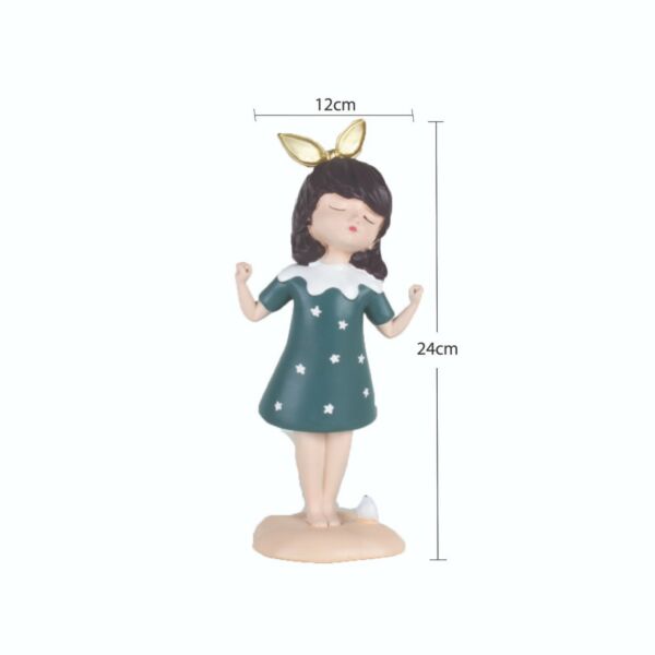 مجسم لطيف بشكل طفله-متعدد الالوان