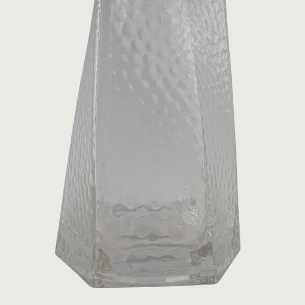 فازة زجاجية ريا