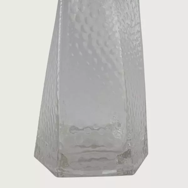 فازة زجاجية ريا